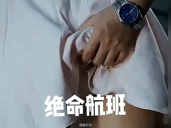 小伙被一个陌生的女人娇羞的拉着去了厕所，只要满足美女的请求就与小伙结婚-1.jpg